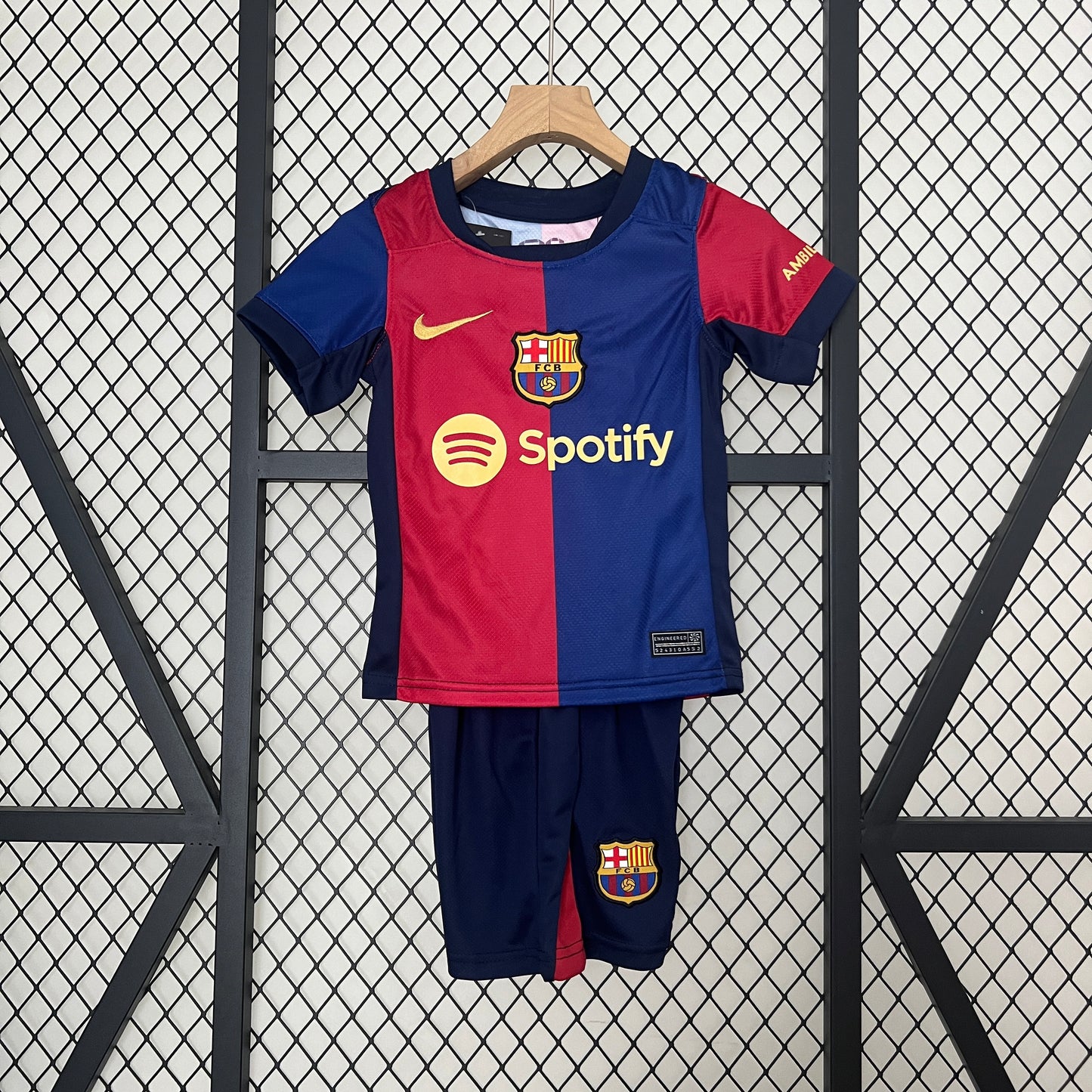 Conjunto niños Barcelona Local 2024/25