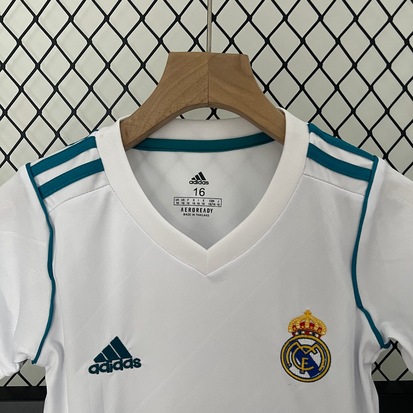 Conjunto niños Real Madrid 17/18 Local