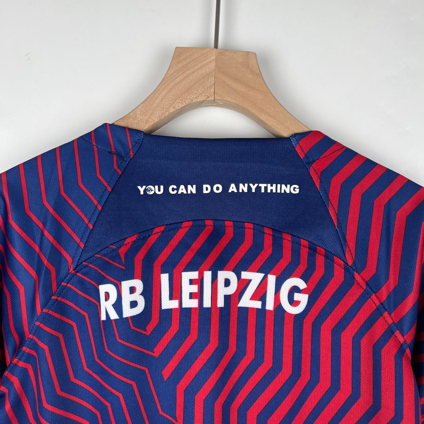 RB Leipzig - Kit de niños | Visita 2023/24