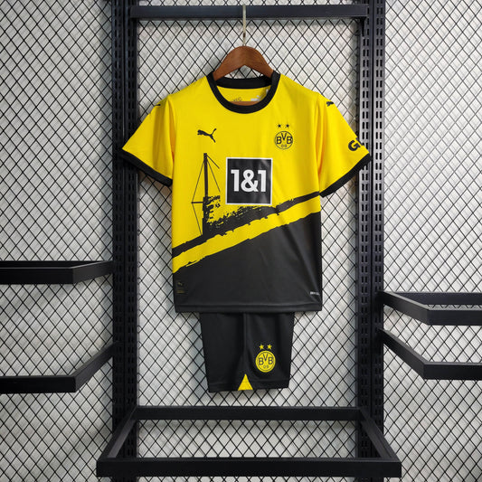 Borussia Dortmund - Kit de niños | Local 2023/24