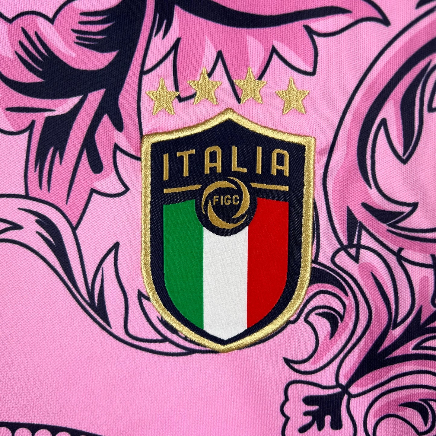 Italia Versace Edition Pink | Versión conceptual