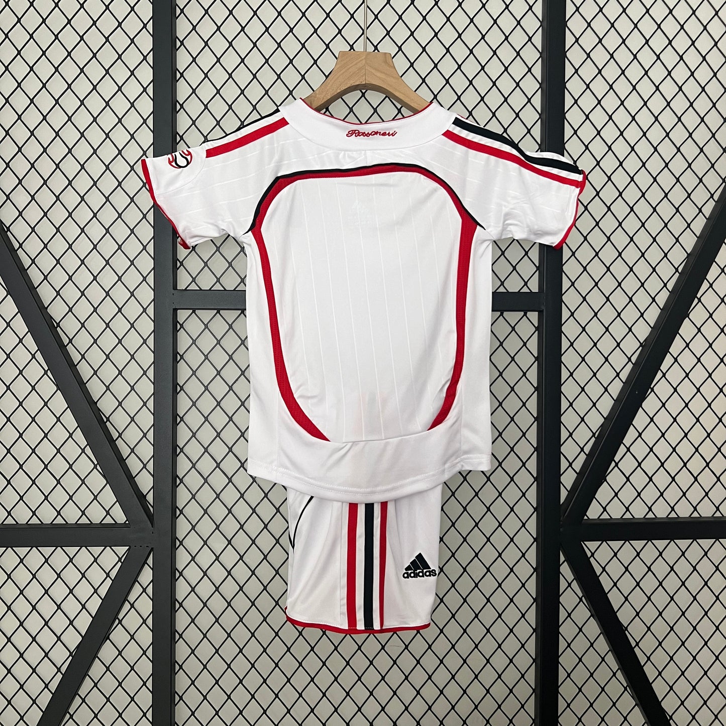 Conjunto niños AC Milan 06/07 Visita