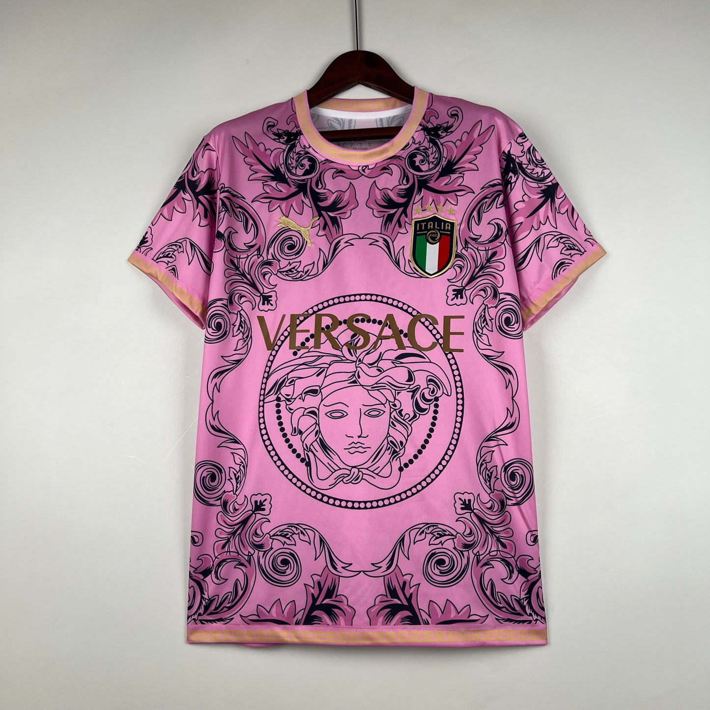 Italia Versace Edition Pink | Versión conceptual