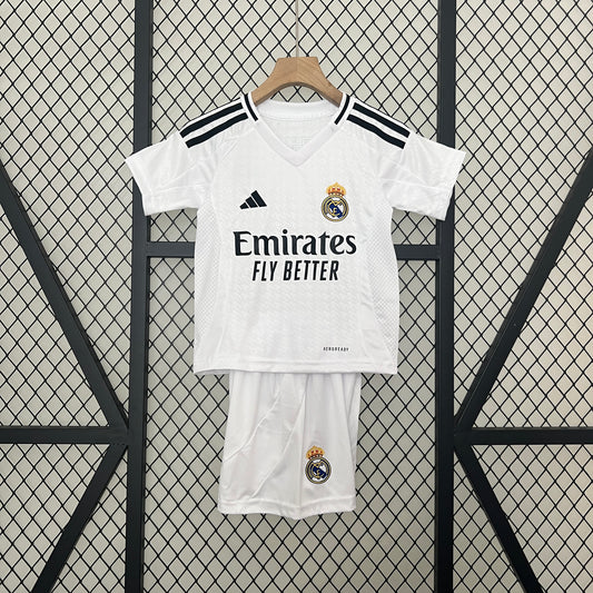 Conjunto niños Real Madrid Local 2024/25